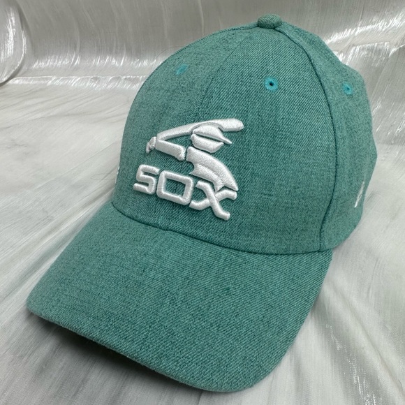 Chicago White Sox Green New Era 39 Baseball Hat. Size medium/large - Picture 2 of 15